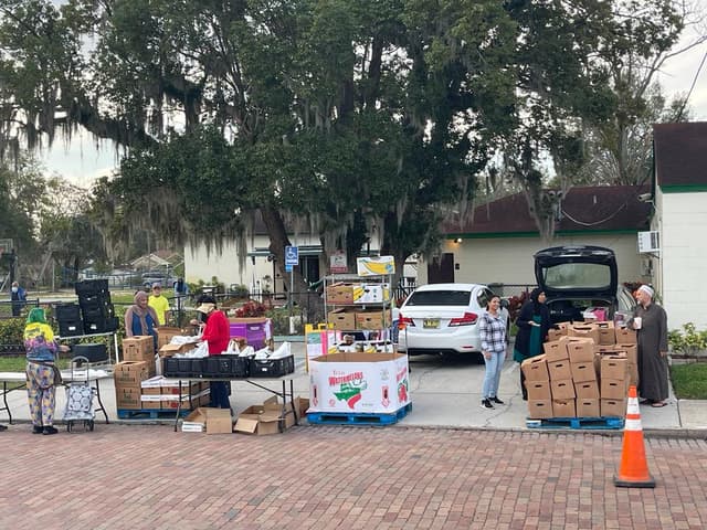 Food pantry image 3